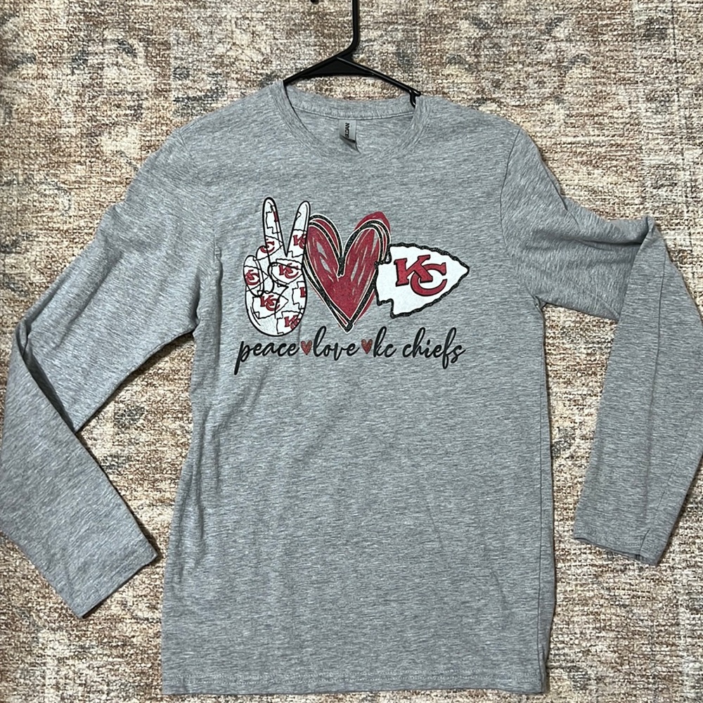 Chiefs long sleeve shirt